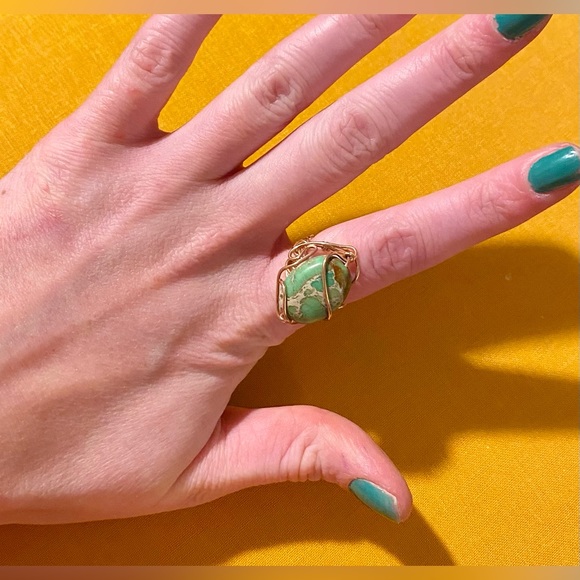 Wire wrapped turquoise ring - Picture 3 of 9